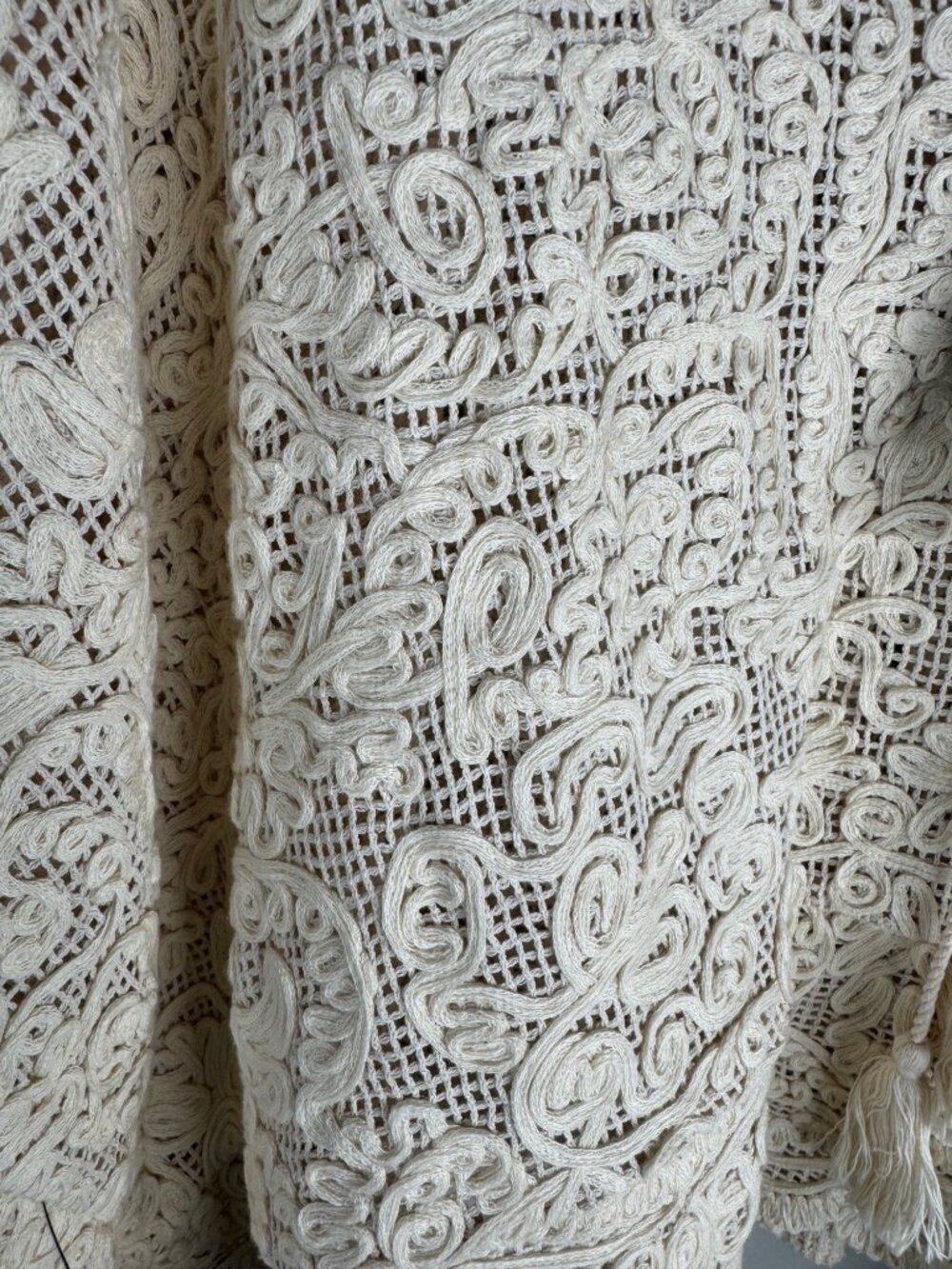 TUCKERNUCK BEACH Tan Lace Apollo Poncho Size M/L Medium Large NWT - Picture 6 of 9